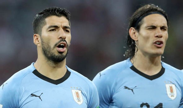 Uruguay nguy cơ mất cả 2 'họng pháo' khi đấu Pháp Luis Suarez và Edinson Cavani.