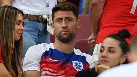 Thất vọng vì ngồi dự bị, 'lão tướng' chia tay tuyển Anh? Gary Cahill buồn vì mới chỉ đá 1 trận tại World Cup 2018.