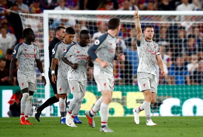 Hoàng thân UAE chi 2 tỷ bảng thâu tóm Liverpool Tập đoàn Fenway Sports Group quyết không bán Liverpool.