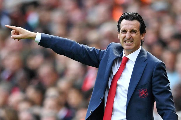 HLV Emery chỉ ra 'điểm yếu chết người' của Arsenal HLV Unai Emery không hài lòng với hàng thủ Arsenal.