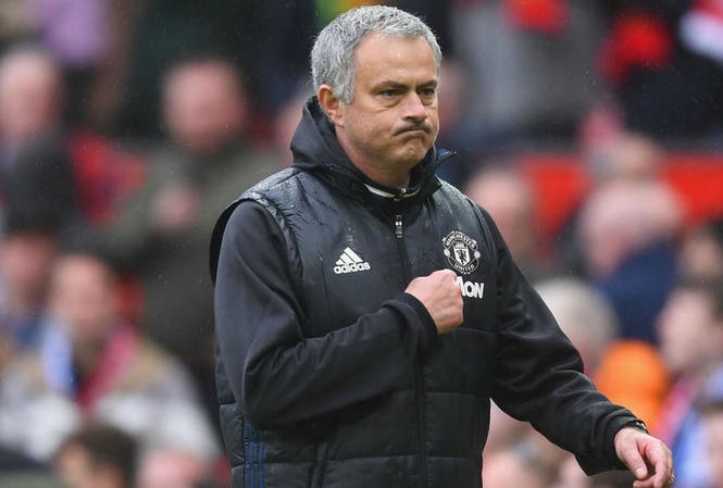 Ngược dòng kịch tính trước Newcastle, HLV Mourinho nói gì? HLV Jose Mourinho thở phào khi M.U ngược dòng hạ Newcastle.