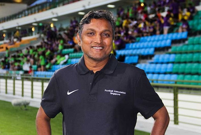 Tuyển Lào bất ngờ 'trảm' HLV trước thềm AFF Cup 2018 HLV V.Sundramoorthy chính thức dẫn dắt ĐT Lào.