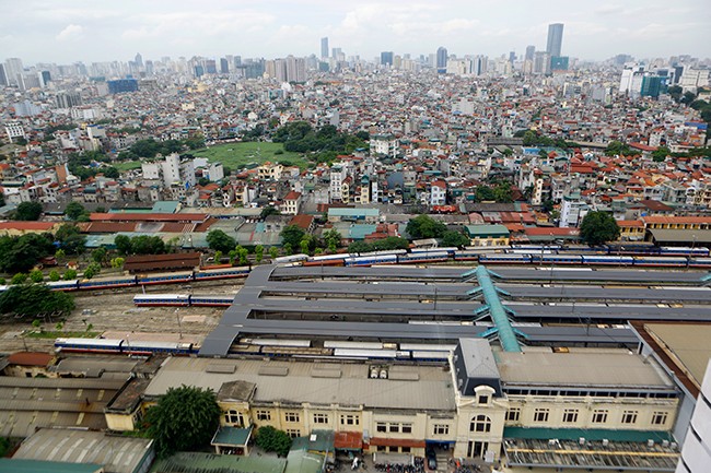 Lãnh đạo Hà Nội thừa nhận tỷ lệ giãn dân nội đô còn thấp Cử tri Hà Nội kiến nghị dừng xây nhà cao tầng ở khu nội đô