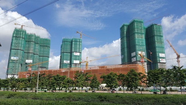 TP.HCM muốn đánh thuế chủ sở hữu BĐS thứ hai Việc đề nghị đánh thuế BĐS thứ hai hiện đang còn nhiều ý kiến khác nhau
