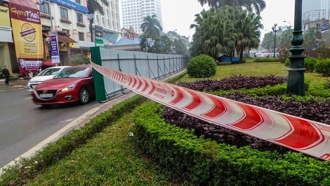 Bất ngờ hủy thầu ở đường 'đẹp nhất Việt Nam': Hủy để làm cho nhanh? Giám đốc Sở GTVT Hà Nội lý giải việc bất ngờ hủy gói thầu ở dự án xén dải phân cách đường Nguyễn Chí Thanh