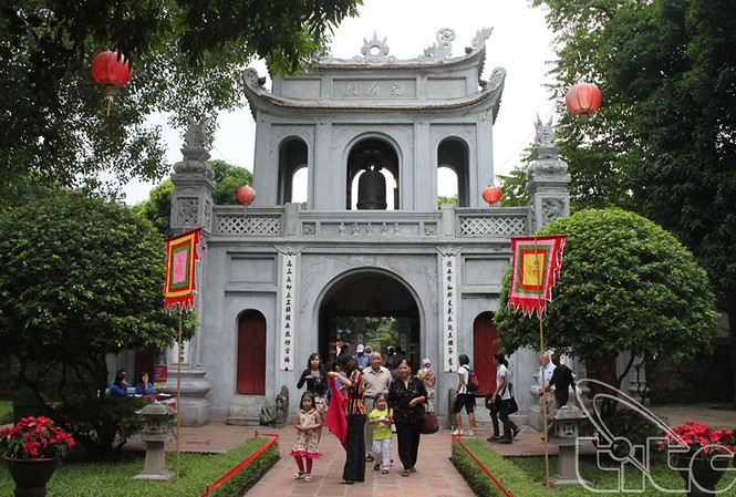 Lắp camera an ninh toàn bộ di tích Văn Miếu - Quốc Tử Giám Lắp đặt hệ thống camera an ninh cho toàn bộ di tích Văn Miếu - Quốc Tử Giám