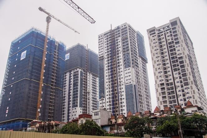 Đường rộng 6m ‘nhồi’ hơn 20 cao ốc, Hà Nội còn ngập dài Các chuyên gia Quy hoạch cho rằng, đường rộng 6m ‘nhồi’ hơn 20 cao ốc, Hà Nội còn ngập dài