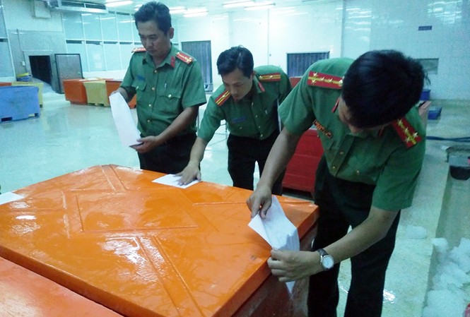 Bạc Liêu thu giữ tôm chứa tạp chất Lực lượng chức năng phát hiện, thu giữ tôm chứa tạp chất tại Cà Mau.