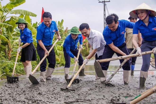 Ra quân chiến dịch tình nguyện Kỳ nghỉ hồng và Mùa hè xanh 2018 Ra quân chiến dịch tình nguyện Kỳ nghỉ hồng và Mùa hè xanh 2018