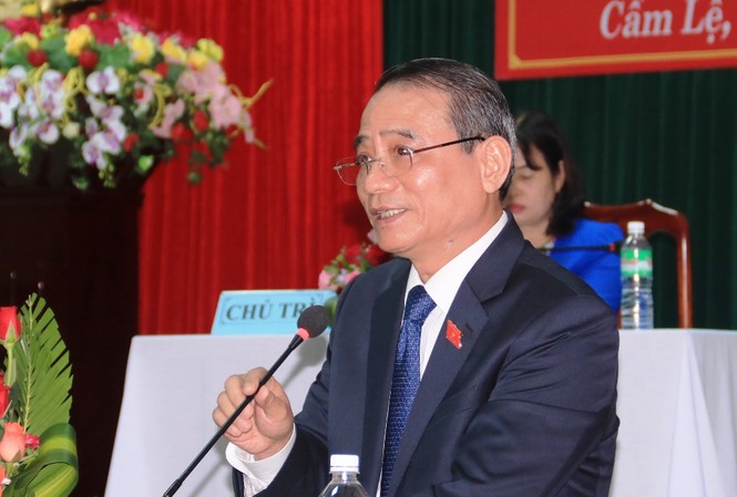 Vì sao Đà Nẵng chưa bầu Chủ tịch HĐND thành phố? Bí thư Thành ủy Đà Nẵng, Trương Quang Nghĩa phát biểu trước đông đảo cử tri quận Cẩm Lệ. Ảnh Nguyễn Thành