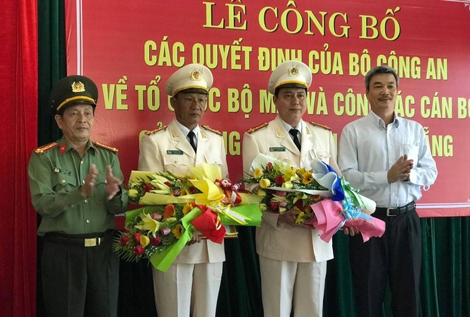 Sau sáp nhập, công an Đà Nẵng có 8 phó giám đốc Quang cảnh buổi lễ công bố quyết định. Ảnh H.H
