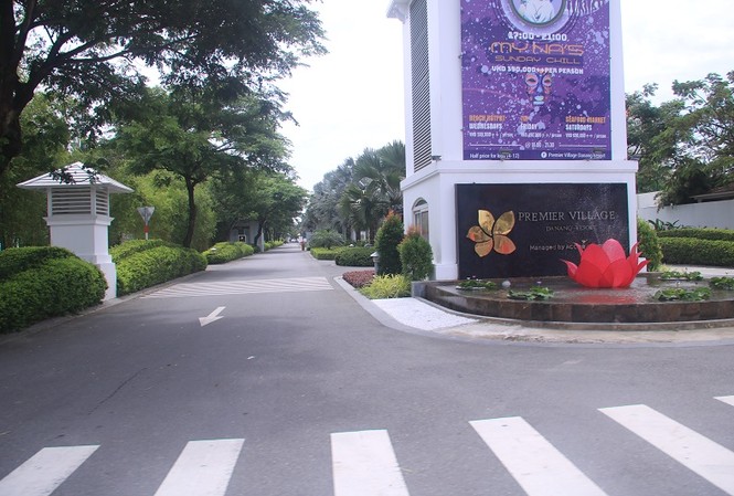 Đà Nẵng mở thêm lối xuống biển cho người dân Sau nhiều lần người dân kiến nghị, lối đi cuối đường Hồ Xuân Hương (quận Ngũ Hành Sơn, thành phố Đà nẵng) sẽ được đầu tư trên 1,5 tỷ đồng để mở, trả lại lối đi cho người dân xuống bãi biển. Ảnh: Nguyễn Thành