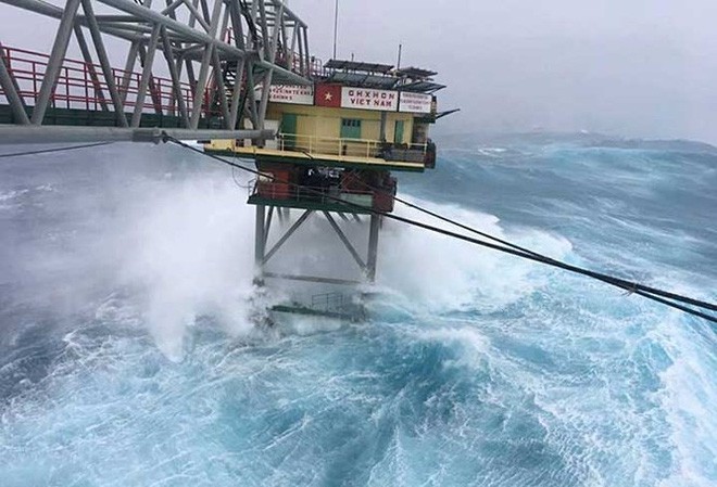 Các đài dự báo quốc tế đều 'việt vị' với bão Tembin? Theo các chuyên gia, bão Tembin là cơn bão dị thường, hiếm thấy trong lịch sử