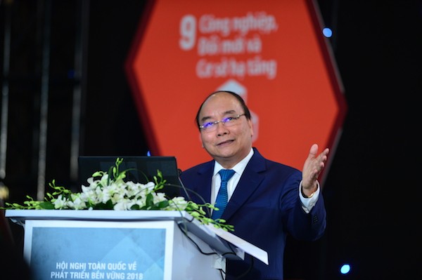 Thủ tướng: Đơn đặt hàng sản xuất của Việt Nam tăng cao nhất ASEAN Thủ tướng Nguyễn Xuân Phúc
