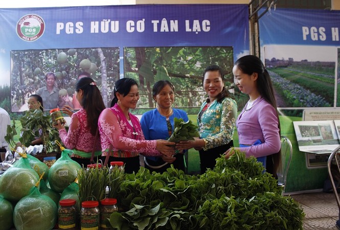 33 tỉnh thành có mô hình sản xuất nông nghiệp hữu cơ Mô hình sản xuất nông nghiệp hữu cơ đang được mở rộng ở nhiều địa phương (Ảnh: Trung Hiền)