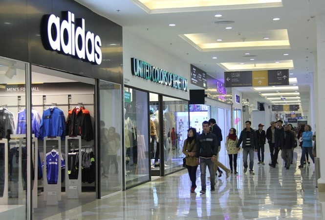 Tưng bừng nhận quà tại hệ thống TTTM Vincom Mega Mall Không gian sang trọng tại VMM Royal City luôn là điểm đến mua sắm được lựa chọn hàng đầu tại Thủ đô