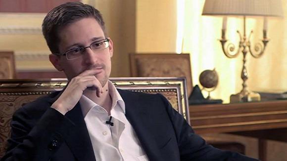 ‘Kẻ lộ mật’ Snowden được bầu làm đại diện hội sinh viên Edward Snowden được bầu vào vị trí đại diện hội sinh viên trường Đại học Glasgow của Anh