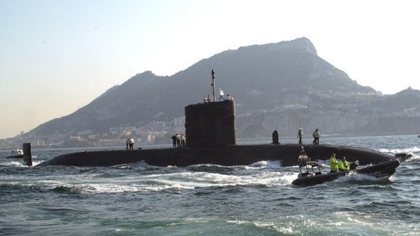 Anh điều tàu ngầm hạt nhân tham gia tìm kiếm MH370 Tàu ngầm lớp HMS Tireless của Anh tham gia tìm kiếm máy bay mất tích MH370