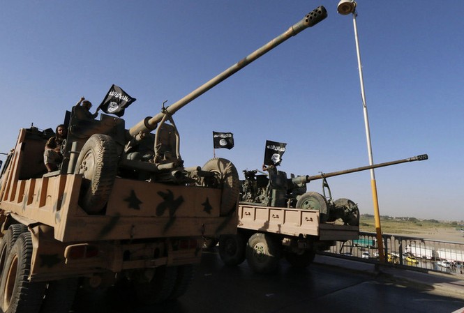 Nga không kích, 3.000 phiến quân chạy khỏi Syria 3.000 phiến quân bỏ chạy khỏi Syria. Ảnh: RT