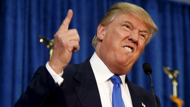 Trump tố bị truyền thông Mỹ 'chèn ép', bóp méo phát ngôn Tỷ phú Donald Trump chỉ trích mạnh mẽ truyền thông vì thiên vị đối thủ Hillary Clinton