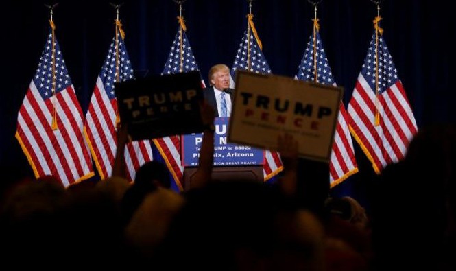 Tỷ phú Trump lên tiếng sẽ cứng rắn trong vấn đề nhập cư Donald Trump phát biểu tại Arizona