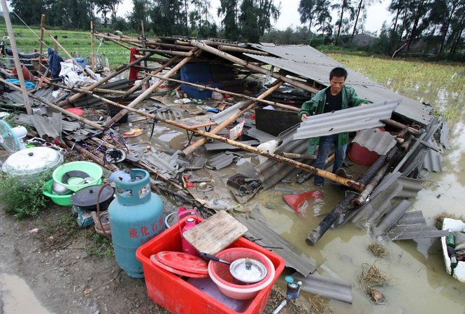 Siêu bão ập vào Trung Quốc, 16 người chết, mất tích Một ngôi nhà ở Phúc Kiến bị phá hủy hoàn toàn sau trận bão Meranti