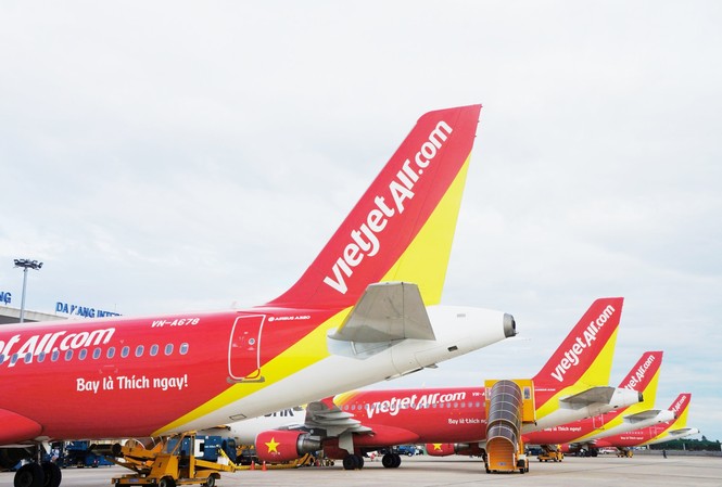 Vietjet đạt gần 3000 tỷ đồng lợi nhuận sau 9 tháng Vietjet đạt gần 3000 tỷ đồng lợi nhuận sau 9 tháng