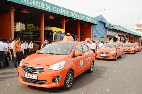 VATO của Phương Trang lấy gì cạnh tranh với Grab ? Phương Trang cũng đang tham gia mảng taxi