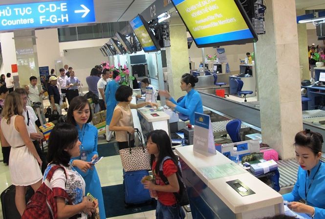 Vé máy bay tăng phi mã, vé giường nằm tàu hoả khan hiếm dịp 30/4 Vé máy bay tăng phi mã, vé giường nằm tàu hoả khan hiếm dịp 30/4