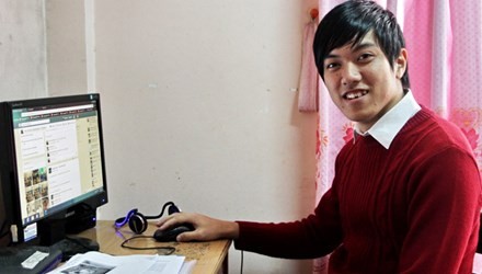 ĐH Công nghệ TPHCM tặng học bổng 100 triệu cho Thủ khoa Phạm Hữu Tâm