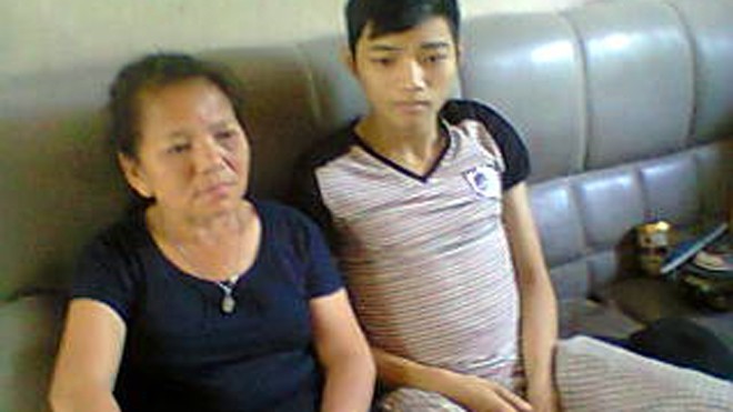 Con người lính chiến trường mắc bệnh hiểm nghèo, cần giúp đỡ Trần Ngọc Anh và bà Trần Thị Hiên