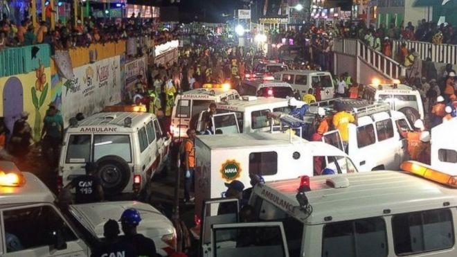 18 người chết vì điện giật trong lễ hội Carnival Đội cứu hộ có mặt tại hiện trường. Ảnh: ABC News