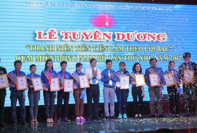 250 đại biểu dự Liên hoan 'Thanh niên tiên tiến làm theo lời Bác' 250 đại biểu dự Liên hoan 'Thanh niên tiên tiến làm theo lời Bác'