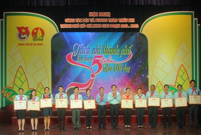 Hội nghị công tác Đội - phong trào thiếu nhi TPHCM giai đoạn 2018-2022 Hội nghị công tác Đội - phong trào thiếu nhi TPHCM giai đoạn 2018-2022
