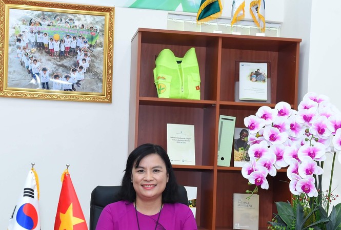 ĐH Khoa học Xã hội và Nhân văn TPHCM có nữ hiệu trưởng đầu tiên PGS.TS Ngô Thị Phương Lan (44 tuổi, quê Long An) vừa được bổ nhiệm hiệu trưởng trường ĐH KHXH&NV TPHCM trở thành nữ Hiệu trưởng đầu tiên của trường
