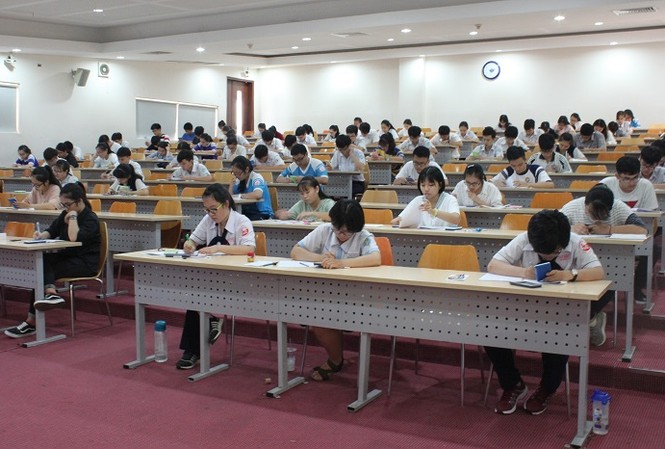 Hơn 6.000 thí sinh thi kiểm tra năng lực vào trường Đại học Quốc Tế Hơn 6.000 thí sinh thi kiểm tra năng lực vào trường Đại học Quốc Tế