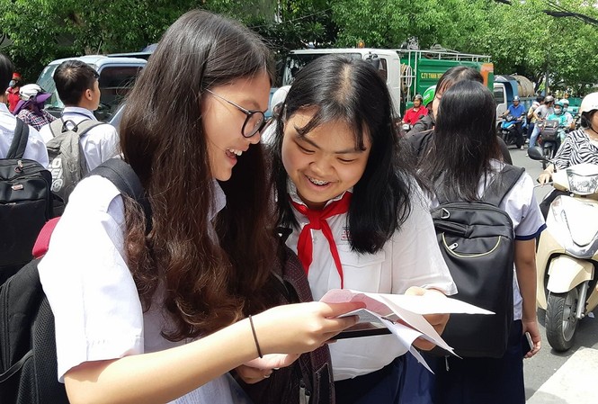 Ngày 13/6, TPHCM công bố kết quả thi tuyển sinh lớp 10 Ngày 13/6, TPHCM công bố kết quả thi tuyển sinh lớp 10
