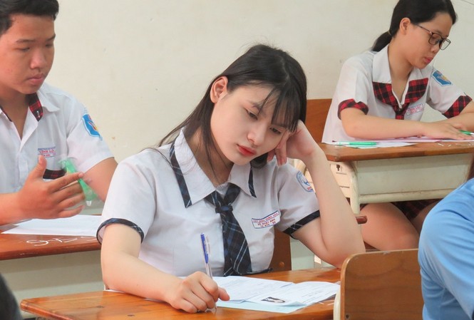 Trường ĐH Sư phạm Kỹ thuật TPHCM công bố điểm trúng tuyển theo học bạ Trường ĐH Sư phạm Kỹ thuật TPHCM công bố điểm trúng tuyển theo học bạ
