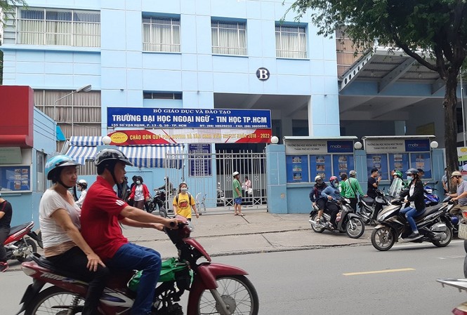 Hiệu trưởng Huflit bị tố bằng không hợp lệ: Sai trong quản lý cán bộ? Hiệu trưởng Huflit bị tố bằng không hợp lệ