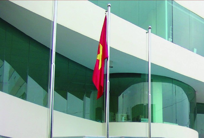 Hơn 100 sinh viên bị buộc phải ngừng học vì điểm rèn luyện kém Hơn 100 sinh viên của trường ĐH Tài chính- Marketing TPHCM vừa bị buộc phải ngừng học vì điểm rèn luyện kém