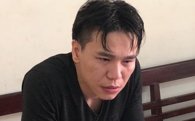 Điều tra bổ sung ca sĩ Châu Việt Cường tội 'Giết người' Ca sĩ Châu Việt Cường tại cơ quan công an.