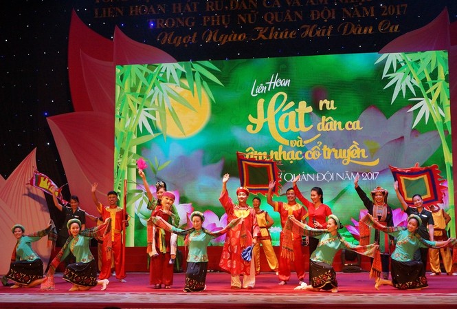 Bế mạc liên hoan 'Ngọt ngào khúc hát dân ca' Bế mạc liên hoan 'Ngọt ngào khúc hát dân ca'