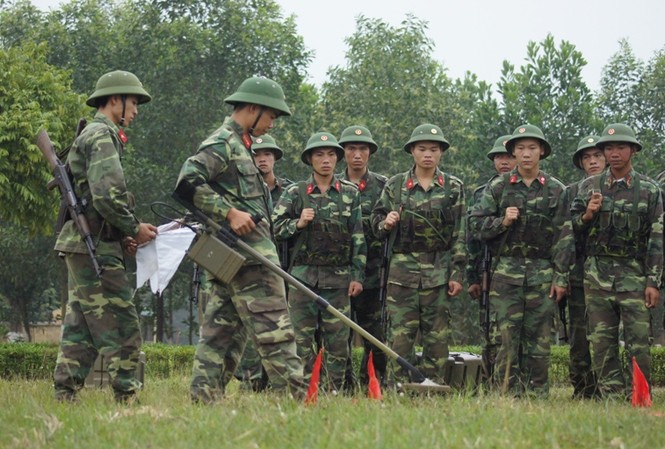 Di dời quả bom ở cầu Long Biên về Thanh Hoá xử lý Di dời quả bom ở cầu Long Biên về Thanh Hoá xử lý