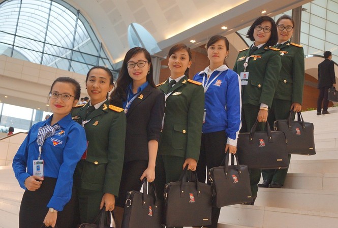 'Bóng hồng' áo lính tại Đại hội Đoàn toàn quốc XI 'Bóng hồng' áo lính tại Đại hội Đoàn toàn quốc XI