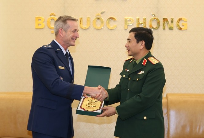 Không quân Việt Nam - Hoa Kỳ tăng hợp tác Không quân Việt Nam - Hoa Kỳ tăng hợp tác