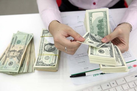 Giá USD tăng vọt trở lại Giá USD tăng cao đến múc kỷ lục