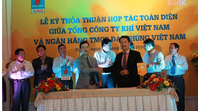 Ký kết Thỏa thuận hợp tác toàn diện giữa PVcomBank và PVGas Ký kết Thỏa thuận hợp tác toàn diện giữa PVcomBank và PVGas