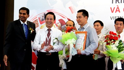 Trang trại bò sữa của Vinamilk nhận giải xuất sắc nhất VN Trang trại bò sữa của Vinamilk nhận giải xuất sắc nhất VN