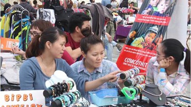 EVN đưa âm nhạc quý tộc xuống đường phố EVN đưa âm nhạc quý tộc xuống đường phố