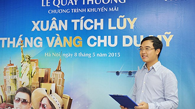 Giải nhất 'Xuân tích lũy - Tháng vàng chu du Mỹ' đã có chủ Phó Giám đốc Khối Bán lẻ VietinBank Vũ Trung Thành công bố mã số trúng giải cao nhất của chương trình